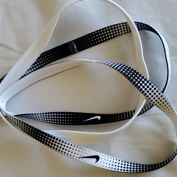 New Nike headband bundle - Picture 10 of 10